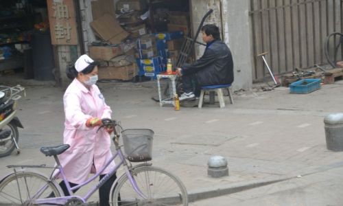 Zdjecie CHINY / Wsch Chiny  / Suzhou / W drodze na ostry dyur ?