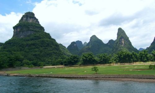 Zdjecie CHINY / - / Guilin, rzeka Li / Formacje skalne