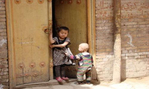 Zdjcie CHINY / - / Kashgar / Ujgurskie dzieci