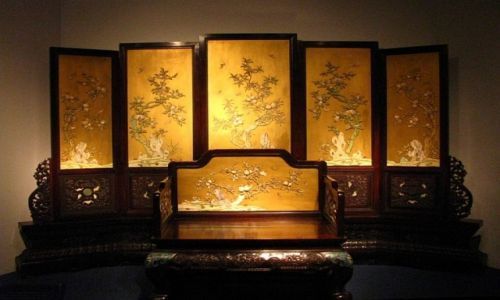 Zdjcie CHINY / Szanghaj / Muzeum Szanghajskie / chiskie meble