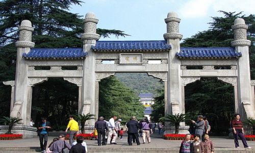 CHINY / prowincja Jiangsu / Nankin / mauzoleum Sun Yat-Sena