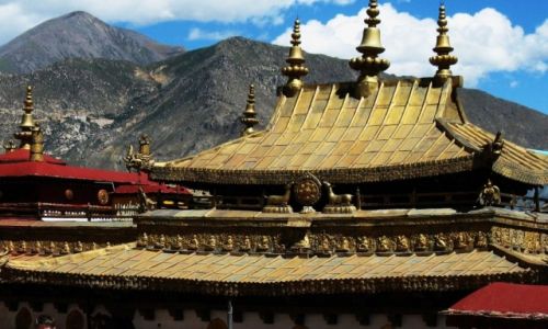 Zdjecie CHINY / Tybet / Lhasa / witynne dachy