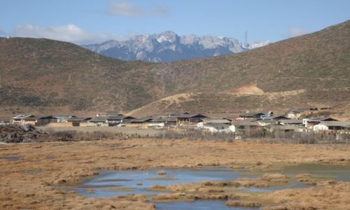Zdjecie CHINY / Yunnan / Sumtsenling / okolice Shangri-La / Troch jak w Tybecie