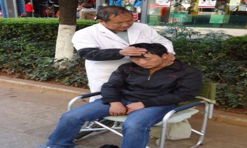 Zdjecie CHINY / Yunnan / Kunming / Chiczycy (8)