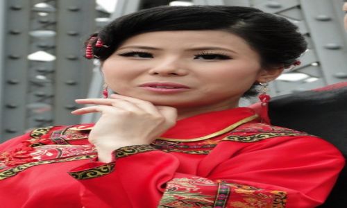 Zdjecie CHINY / - / SZANGHAJ / KOBIETA