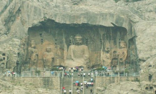 Zdjęcie CHINY / Longmen / Jaskinie Longmen / Jaskinie Dziesięciu Tysięcy Buddów