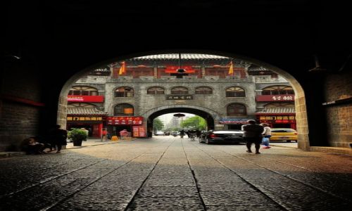 Zdjcie CHINY / prowincja Henan / Luoyang / Brama od tyu
