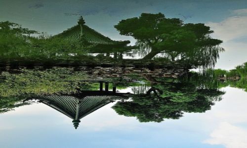 Zdjcie CHINY / prowincja Jangsu / Wu Xi / Postawione na gowie