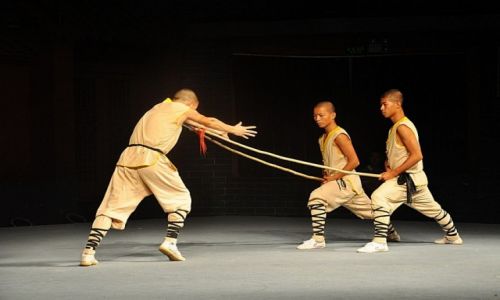 Zdjecie CHINY / Klasztor Shaolin / Klasztor Shaolin / Jestem King Bruce Lee karate mistrz