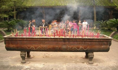 Zdj�cie CHINY / Syczuan / Xindi okolice Chengdu / �wiatynia Boskiego �wiat�a 1