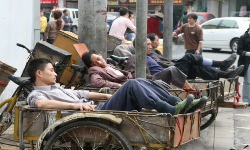 Zdjecie CHINY / brak / Chengdu / pracowici Chinczycy