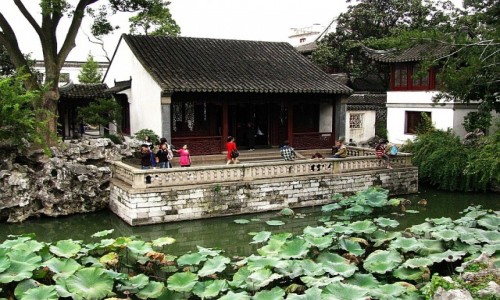 Zdjcie CHINY / prowincja Jiangsu / Suzhou / Ogrd Lwi Zagajnik