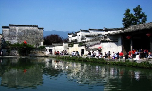 Zdjcie CHINY / prowincja Anhui / Hongcun / staw ksiycowy