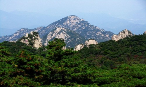 Zdjcie CHINY / prowincja Anhui / Huang Shan / Gry te