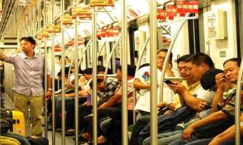 Zdjecie CHINY / Szanghaj / Szanghaj / w metrze