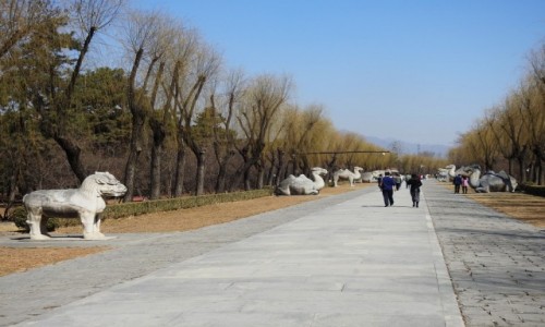 CHINY / Pekin / Dolina Mingów / Święta Droga