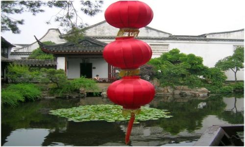 Zdjęcie CHINY / Chiny Wschodnie / Suzhou - Ogród Mistrza Sieci / Czerwone lampiony