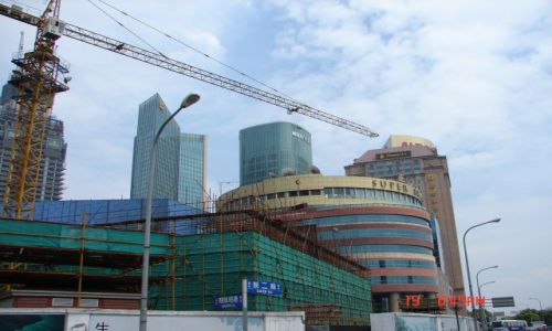 Zdjecie CHINY / Szanghaj  / Pudong / Pudong -- buduje sie nowe