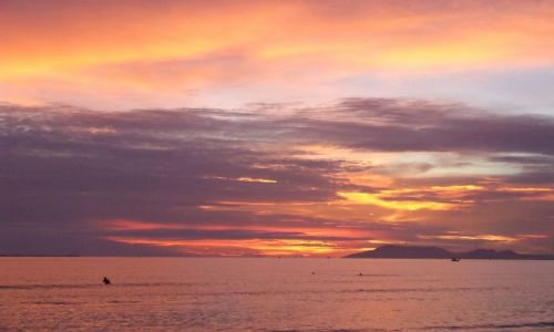 Zdjecie CHINY / Wyspa Hainan / Sanya / Zachd soca w Sanya