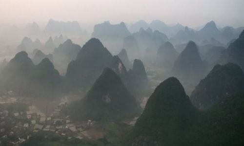 Zdjecie CHINY / Guangxi / Yangshou / ptakiem być