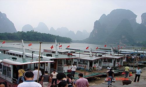 Zdjecie CHINY / Guilin / Rzeka Li / Przystan