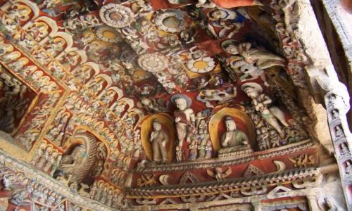 Zdjęcie CHINY / CHINY PÓŁNOCNE, PROWINCJA SHANXI / GROTY YUNGANG / WEWNĄTRZ JEDNEJ Z GROT