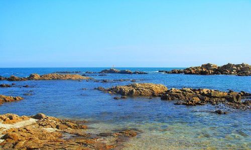 CHINY / PROWINCJA SHANDONG / RIZHAO / NIEBIESKIE MORZE ӣTE