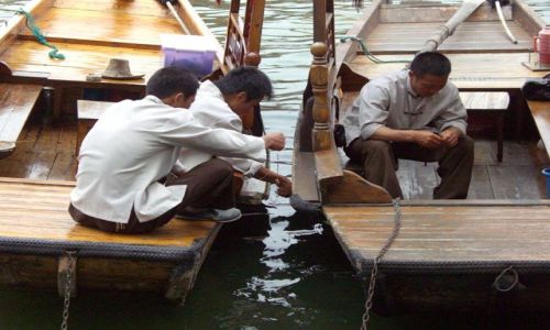Zdjecie CHINY / brak / Hangzhou / Łódki na Jeziorze Zachodnim