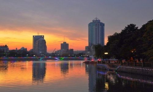 Zdjecie CHINY / PROWINCJA JIANGSU / NANTONG / KOLOROWO