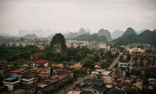 Zdjecie CHINY / Guangxi / Guilin / Szczyt Samotnej Piękności