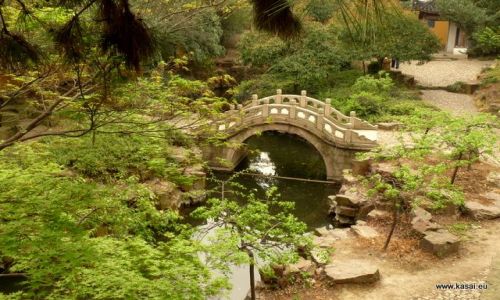 CHINY / - / Suzhou / Suzhou - ogrd przy przy pagodzie