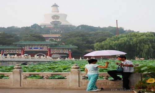 Zdjęcie CHINY / - / Park Bei Hai / Romantycznie...