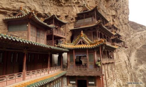 CHINY / - / okolice Datongu / Wiszca witynia (Xuankong Si)