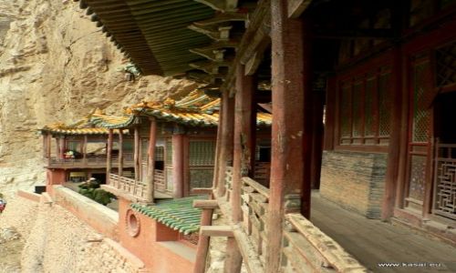 CHINY / - / okolice Datongu / Wiszca witynia (Xuankong Si)