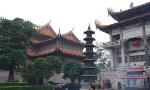 Zdjęcie CHINY / Fuzhou / Gongye Road / Xichan Buddhist Temple