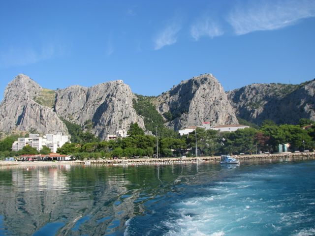Zdjęcia: Omis, Dalmacja, Omis ze statku, CHORWACJA Zdjęcia: Omis, Dalmacja, Omis ze statku, CHORWACJA