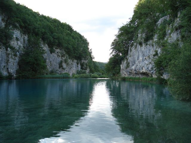 Zdjęcia: Park Narodowy Jezior Plitwickich, Plitvice, Plitvice - jezioro, CHORWACJA Zdjęcia: Park Narodowy Jezior Plitwickich, Plitvice, Plitvice - jezioro, CHORWACJA