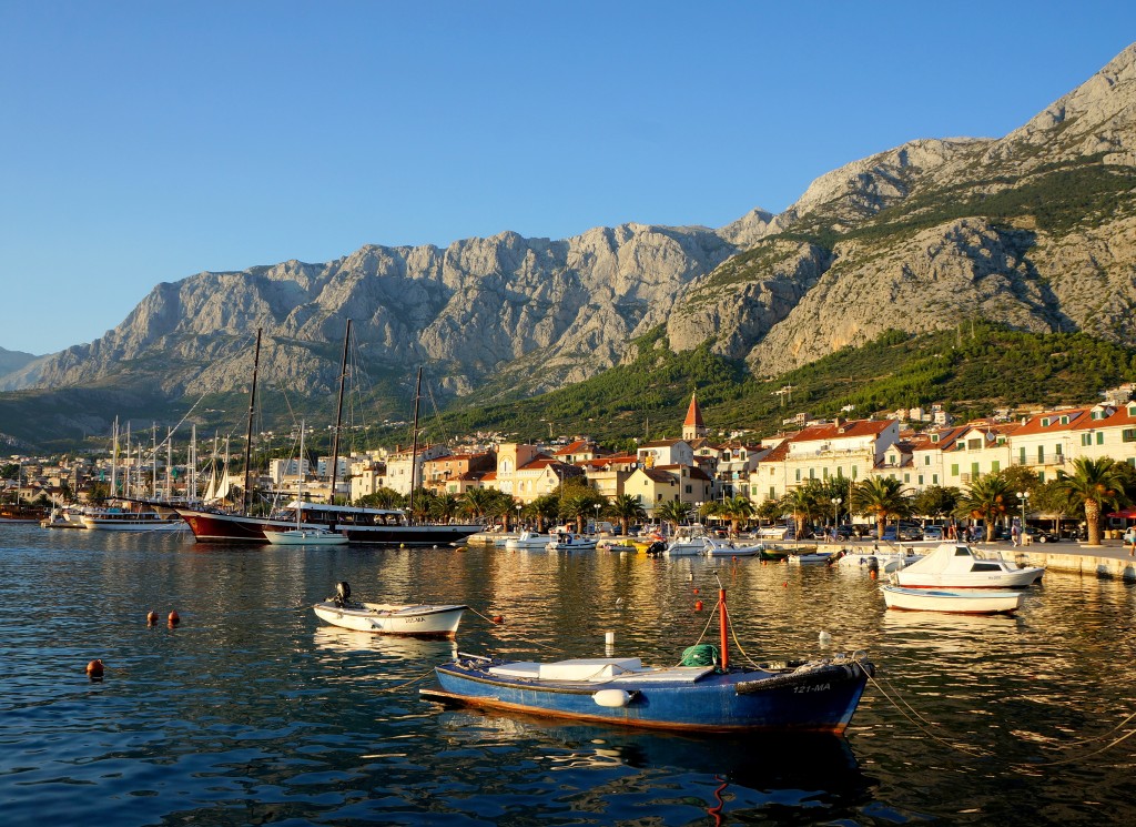 Zdjęcia: port w Makarskiej, Riwiera Makarska, bardzo późnym popołudniem..., CHORWACJA Zdjęcia: port w Makarskiej, Riwiera Makarska, bardzo późnym popołudniem..., CHORWACJA