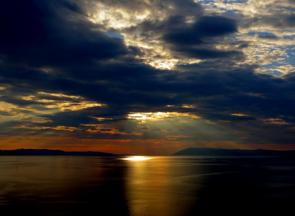 Zdjęcia: Podgora, Riviera Makarska, czarne chmury nad riwierą..., CHORWACJA Zdjęcia: Podgora, Riviera Makarska, czarne chmury nad riwierą..., CHORWACJA
