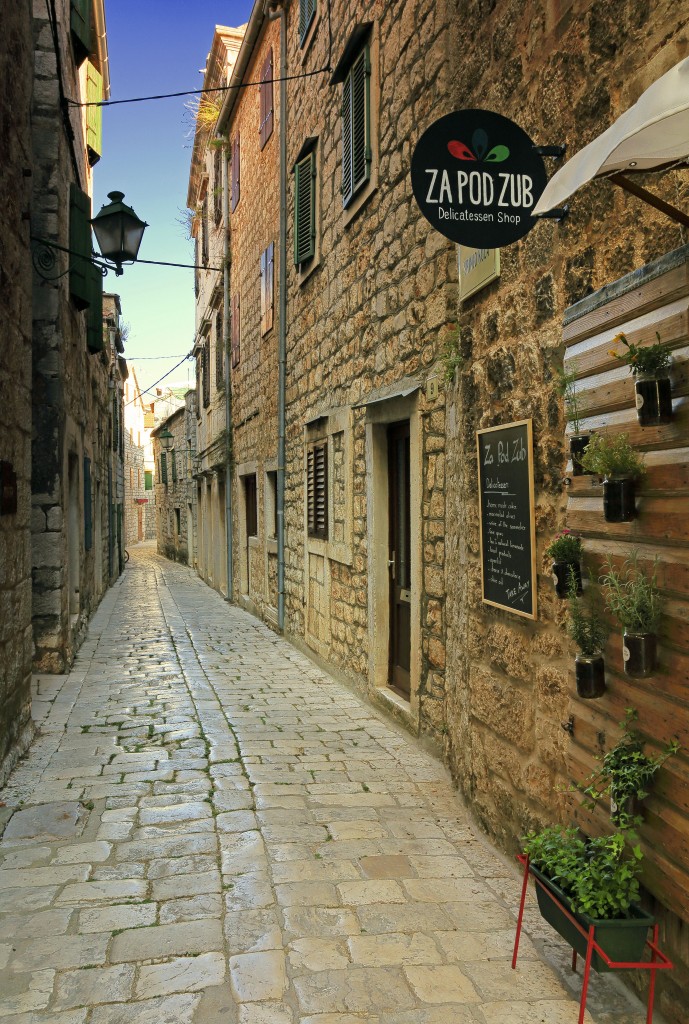 Zdjęcia: Stari Grad , Środkowej Dalmacji -Hvar, Ulubiona moja uliczka..., CHORWACJA Zdjęcia: Stari Grad , Środkowej Dalmacji -Hvar, Ulubiona moja uliczka..., CHORWACJA