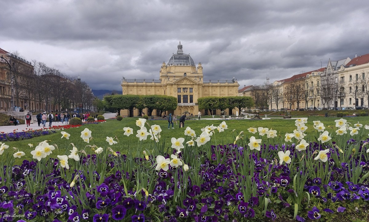 Zdjęcia: Plac Króla Tomisława., Zagrzeb., Pawilon Sztuki (Umjetnicki pavilon), CHORWACJA Zdjęcia: Plac Króla Tomisława., Zagrzeb., Pawilon Sztuki (Umjetnicki pavilon), CHORWACJA