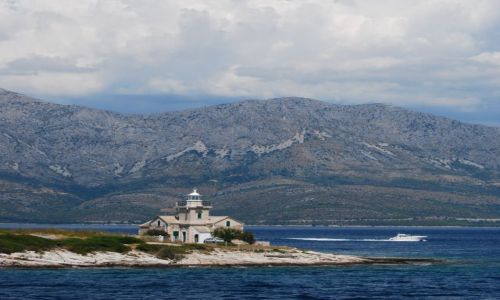 Zdjecie CHORWACJA / Hvar / Sucuraj / Latarnia morska