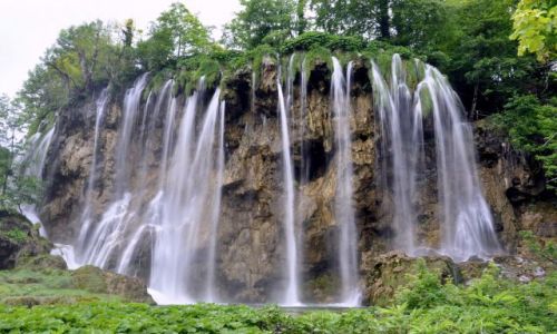 Zdjcie CHORWACJA / Kvarner / Park Narodowy Plitwickie Jeziora / Wodospad