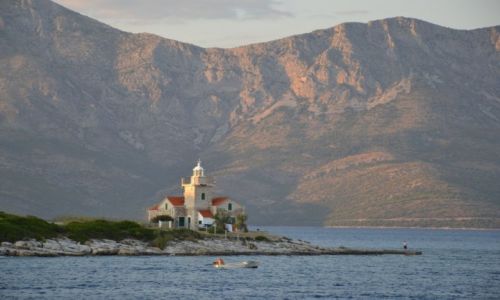 Zdjecie CHORWACJA / rodkowa dalmacja / wyspa hvar / w sucuraju