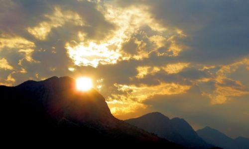 Zdjecie CHORWACJA / Dalmacja / Riviera Makarska / cudowna chwila letniego poranka