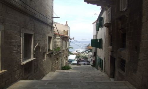 Zdjecie CHORWACJA / Dalmacja / Korcula / kada uliczka koczy si schodami