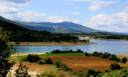 Zdjecie CHORWACJA / Dalmacja / Przy drodze Sinj-Knin, Peruko jezero / tu trzeba si zatrzyma...