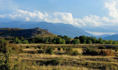 Zdjecie CHORWACJA / Dalmacja rodkowa / midzy Kninem, a miejscowoci Graac / zatrzyma czas...