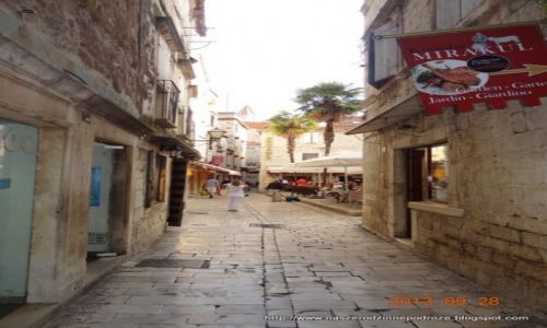 Zdjecie CHORWACJA / Dalmacja / Trogir / Jedna z wielu uliczek