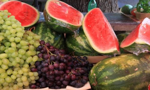 Zdjecie CHORWACJA / Okrg Splicko-Dalmatyski / Trogir / Owoce